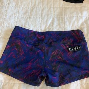 New without tags medium fleo shorts